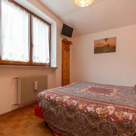 La Finestra Sul Civetta アパート アッレゲ